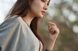 开云体育中国-裁判哨响间的战略博弈，当雄鹿与凯尔特人对决，哈登式攻防转换思维的无形在场