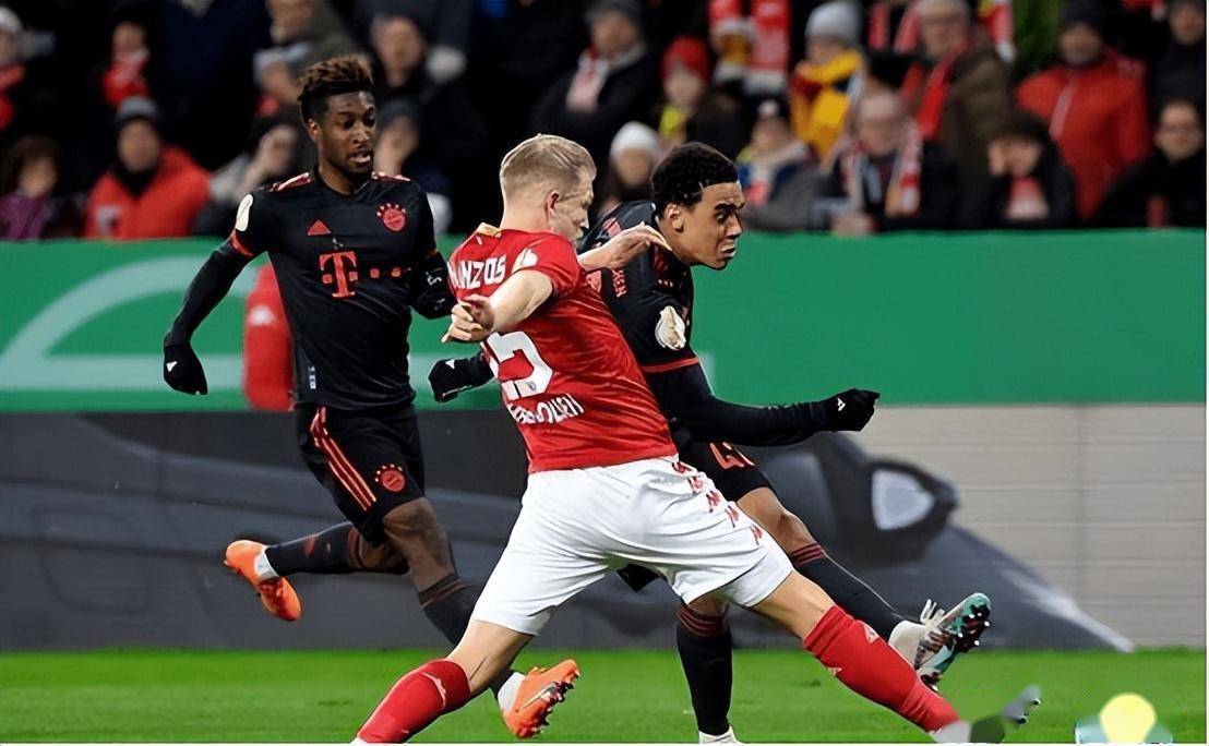 曼联血洗拜仁，内马尔一己之力扛起全队