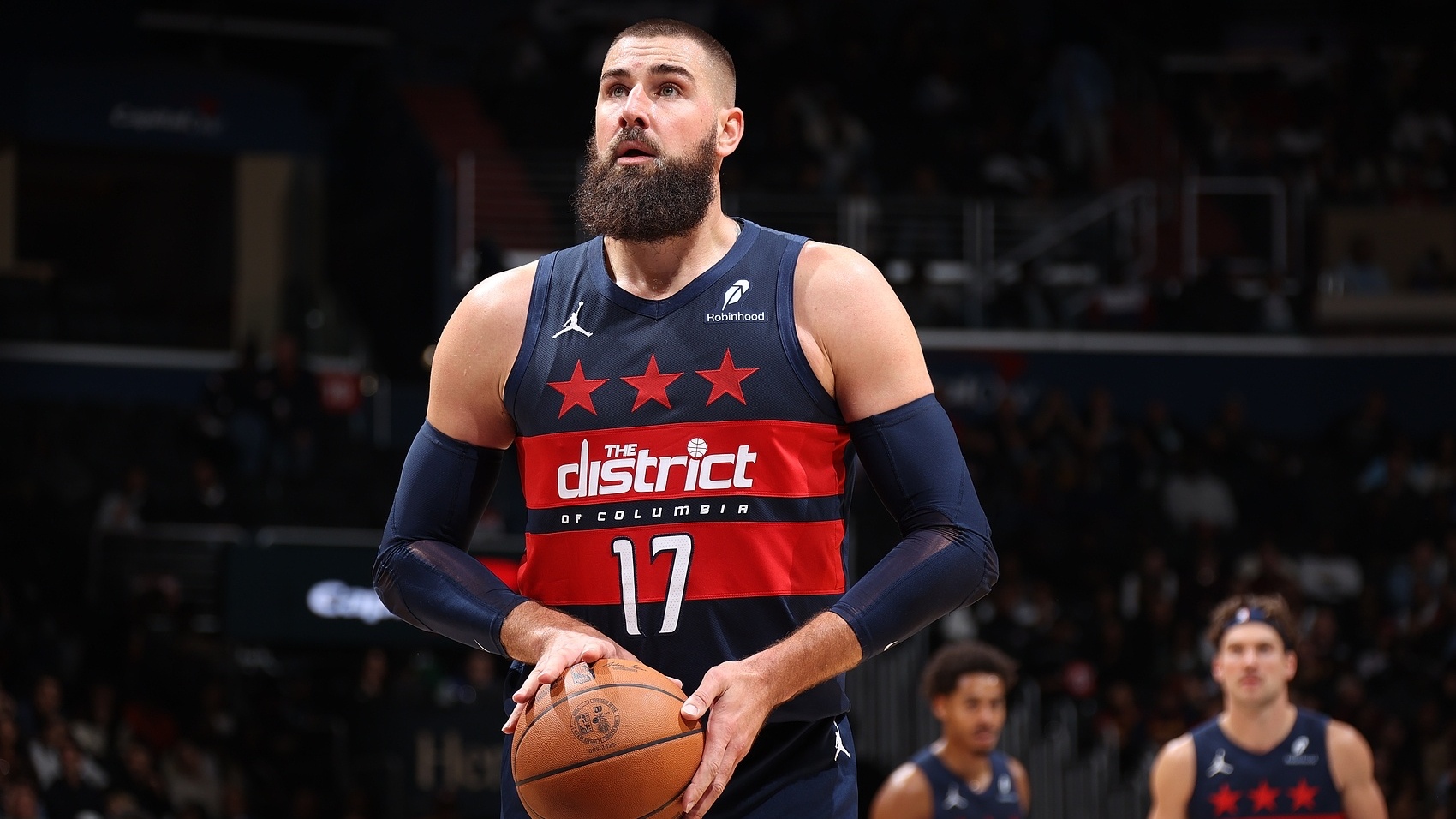 尼克斯翻盘篮网B队，瓦兰丘纳斯打破历史纪录