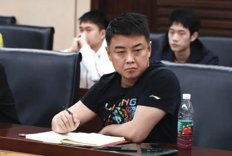 乒乓球队主教练发声，誓言带队登顶