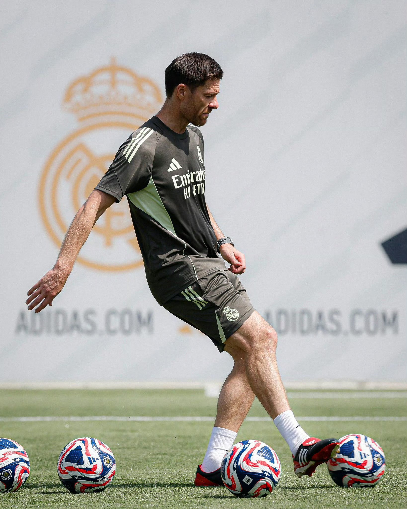 索伯车队横扫红牛二队，阿隆索惊艳四座