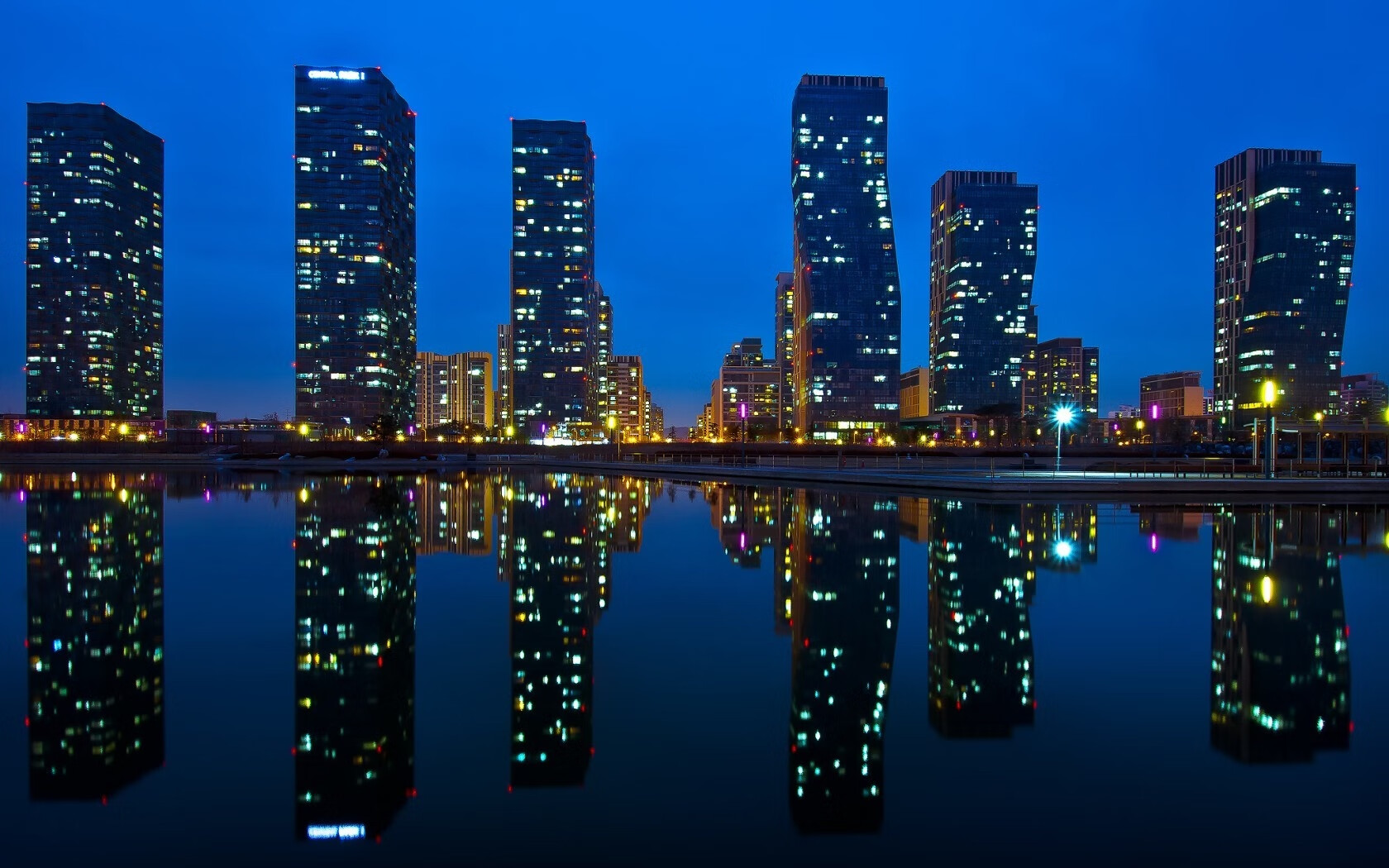 当东方术法席卷球场,广州队惊世碾压NBA快船队,伦纳德梦幻脚步惊艳四座