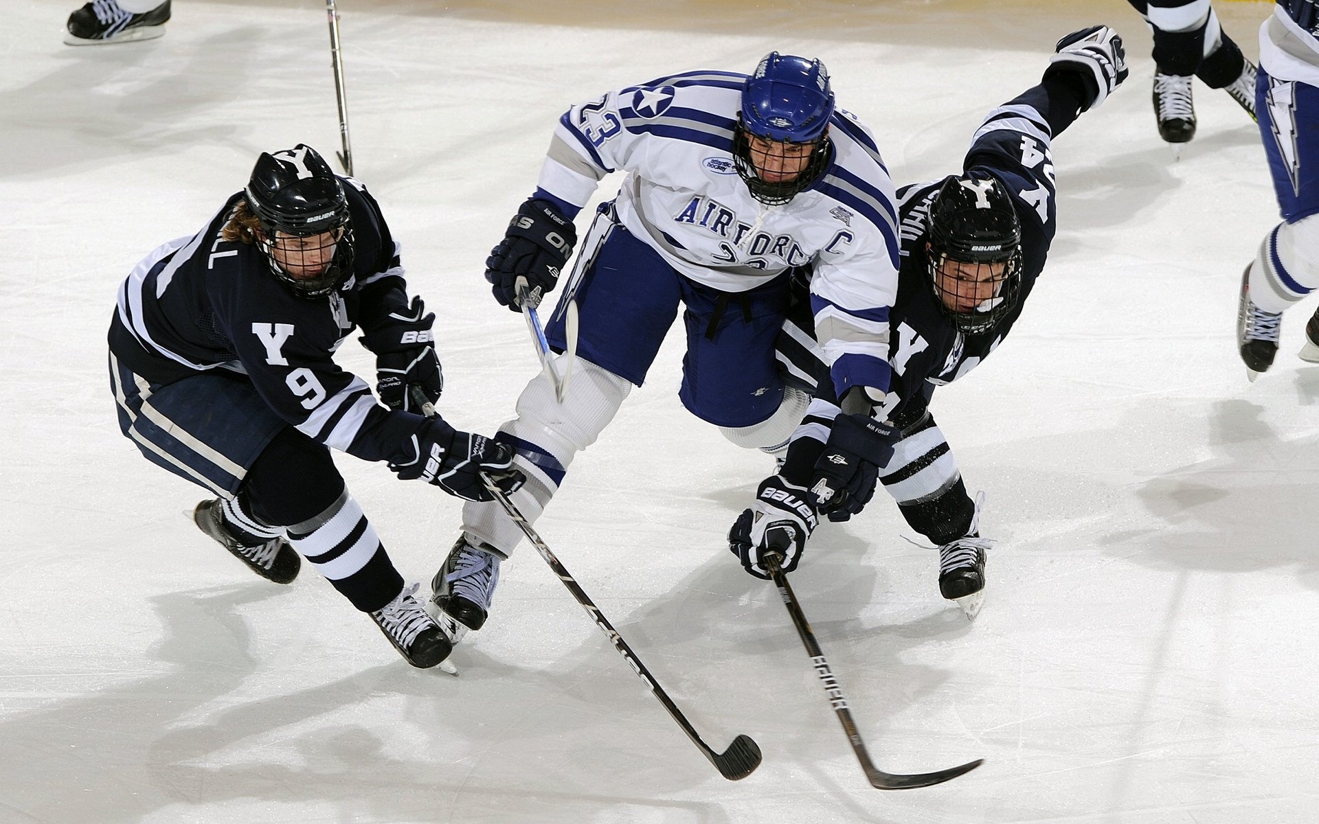 高原冰火,当冰封杀手在戈壁上点亮唯一的光