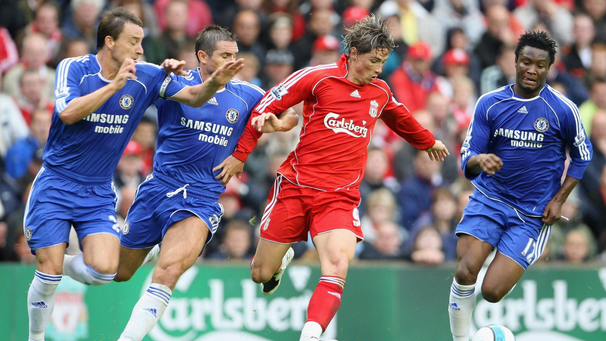 从敌手到英雄，姆巴佩戴上白袍的蜕变之战—皇马关键先生掀翻里昂