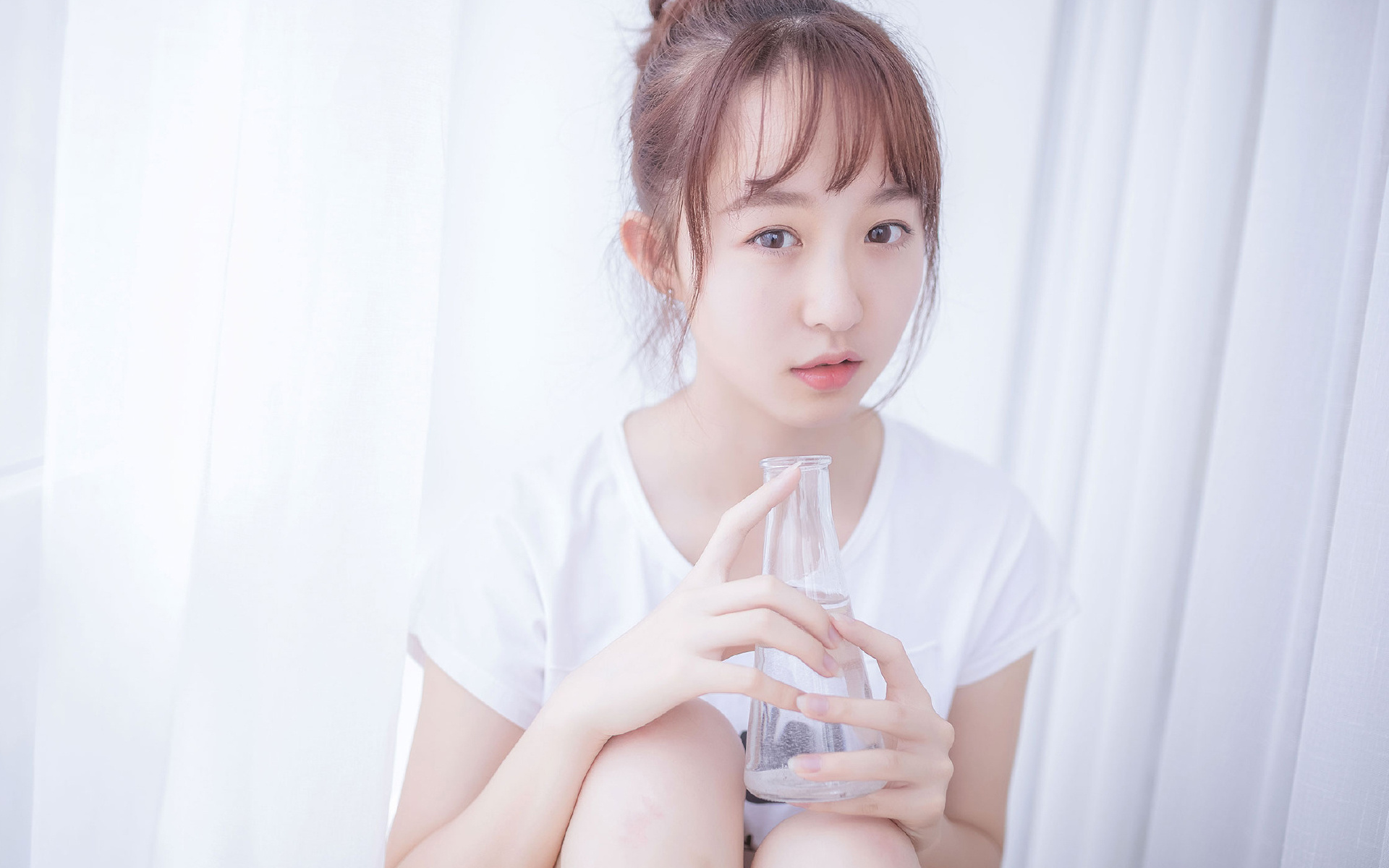 跨界交锋,从底特律的铁桶阵到地缘政治的防守博弈