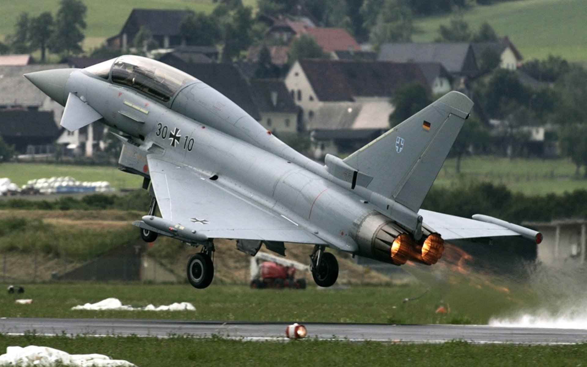 范戴克跨国救火,墨西哥闪电战击溃芬兰